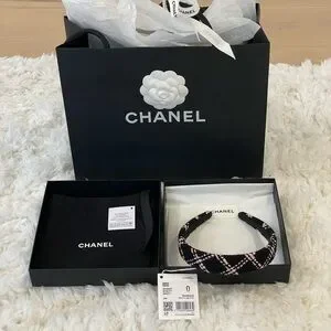 CHANEL | Accessories | Nwt Chanel 224 Tweed Cc Headband  display picture 1